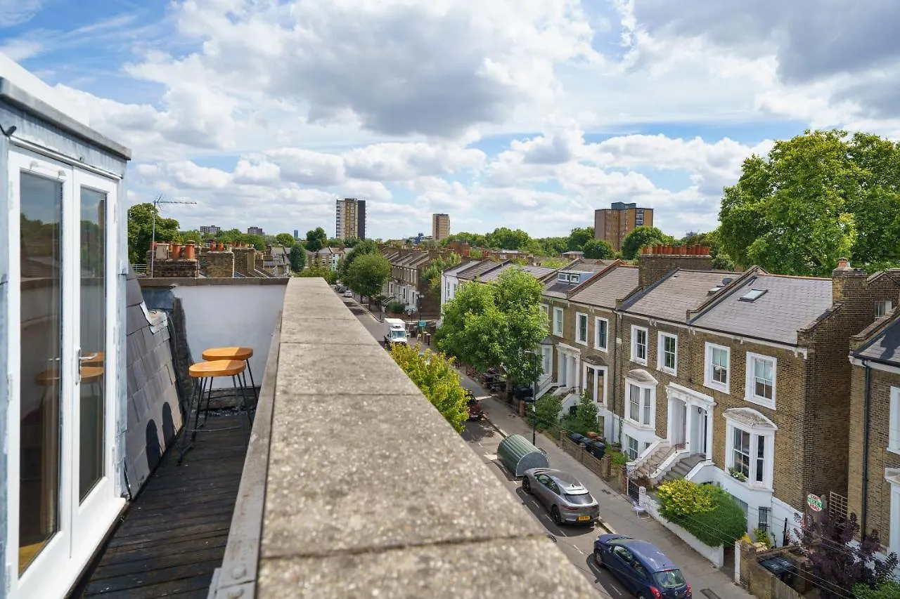 London Fields Apartment